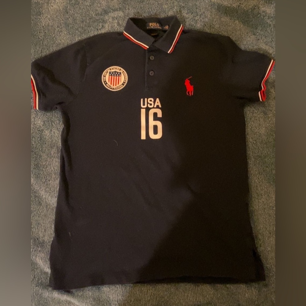 Polo shirt size medium